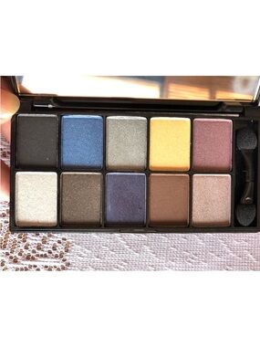NYX Eyeshadow Palette - Multi Color Makeup Shades